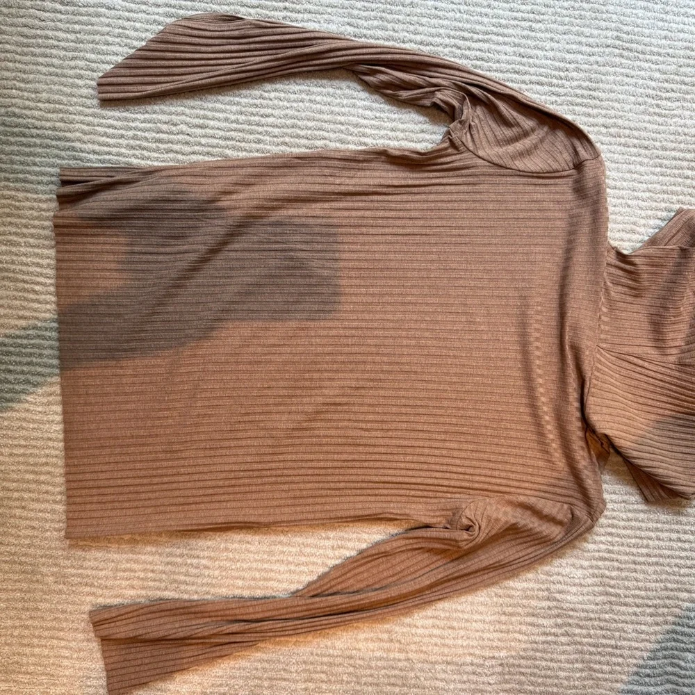 Cale Brown Ribbed Two-Piece Set - Picture 6 of 7